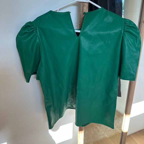 THML Green Women's Top - Picture 4 of 6